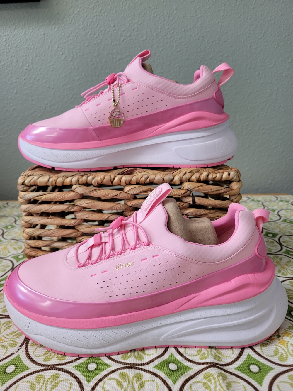 Clove Supercush™ Forte 2 Sneakers Shoes Pink Cupcake Size 11